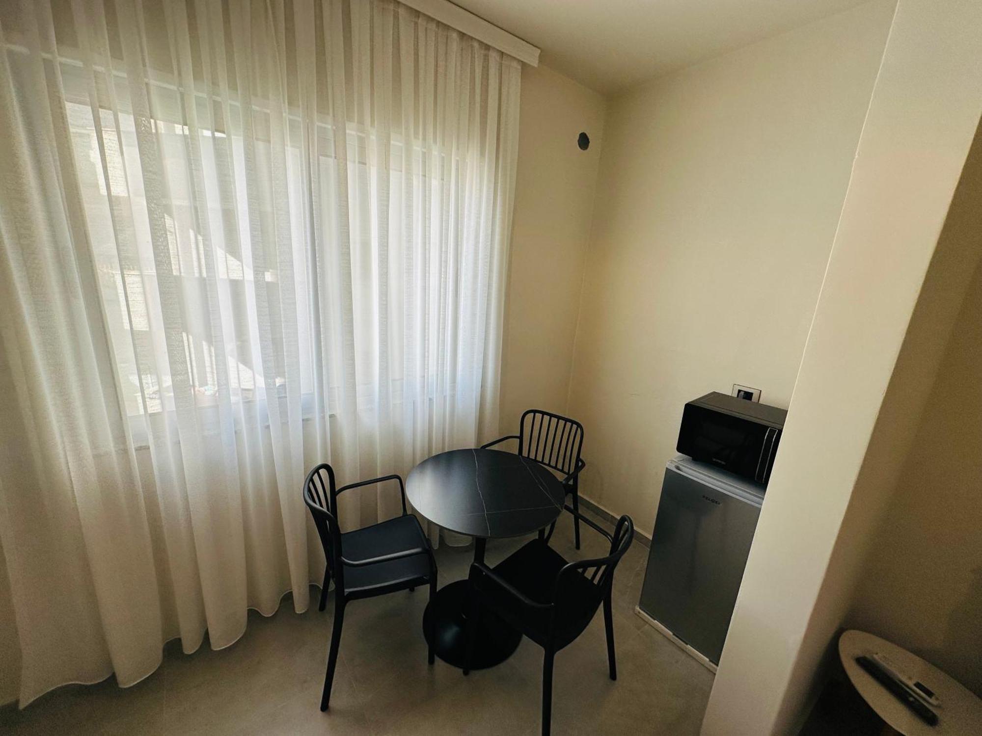 Stay-Five Rooms & Apartments Σκόδρα Εξωτερικό φωτογραφία