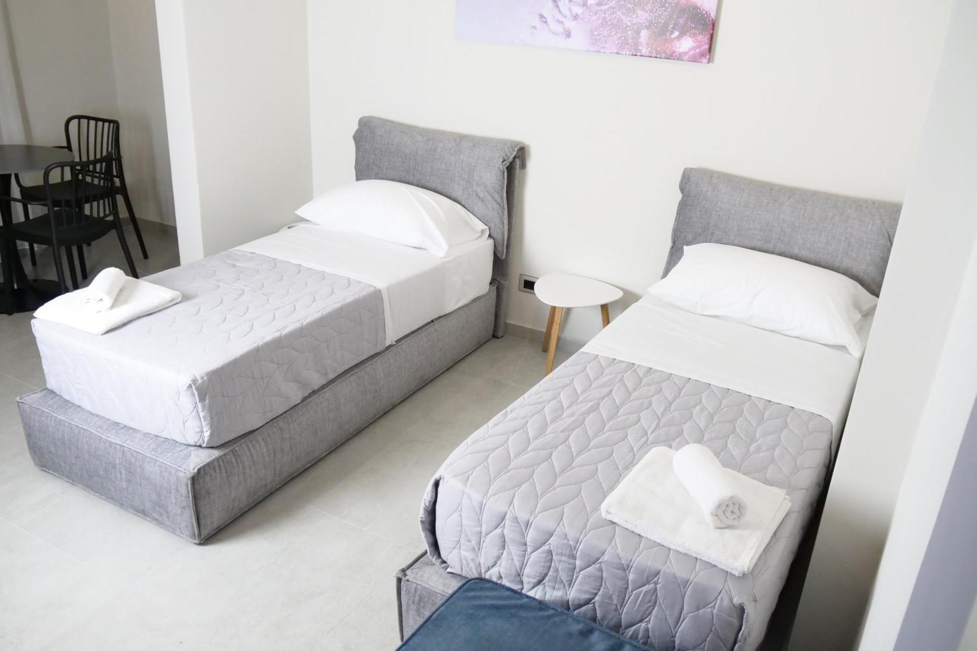 Stay-Five Rooms & Apartments Σκόδρα Εξωτερικό φωτογραφία