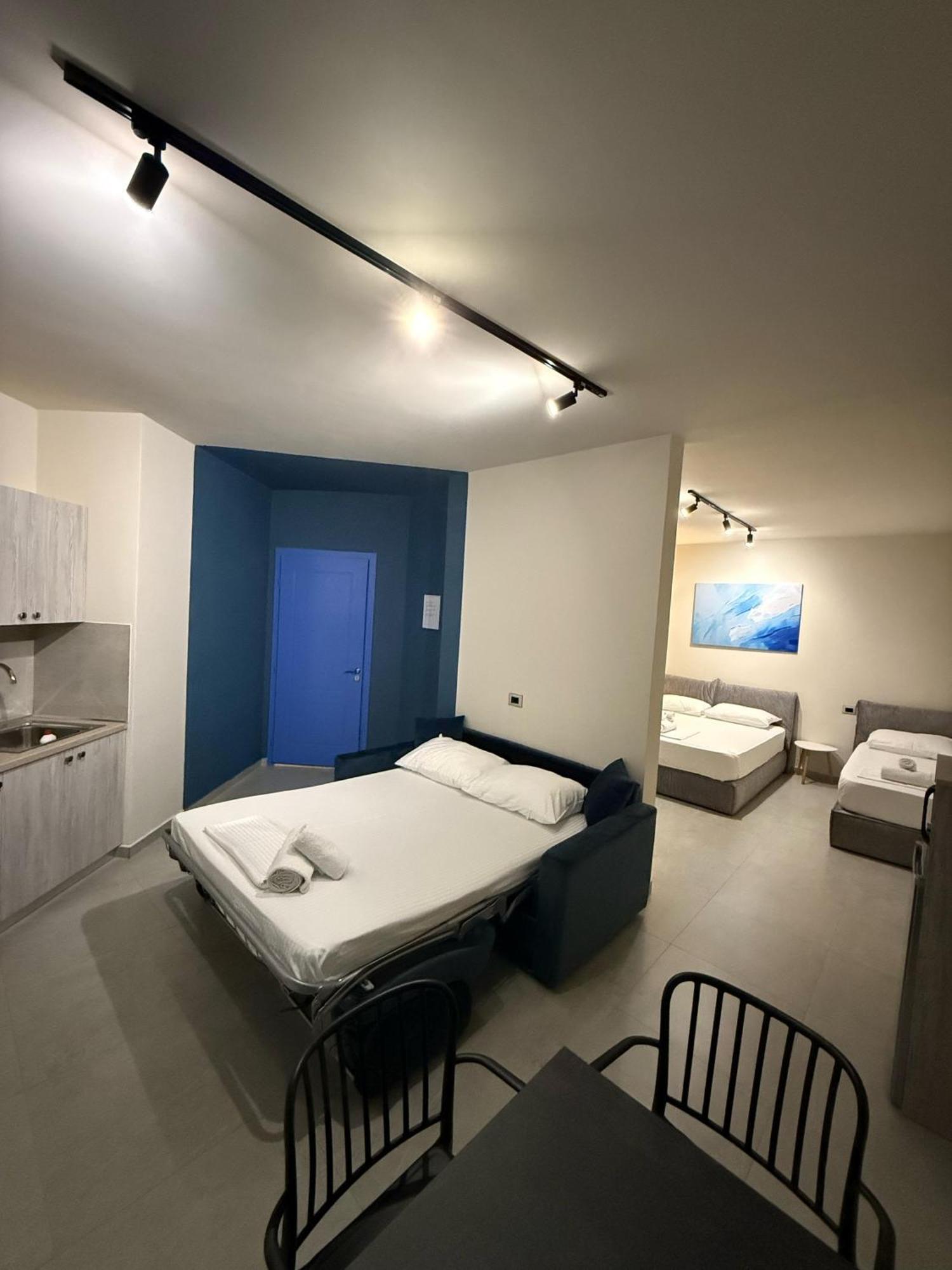 Stay-Five Rooms & Apartments Σκόδρα Εξωτερικό φωτογραφία